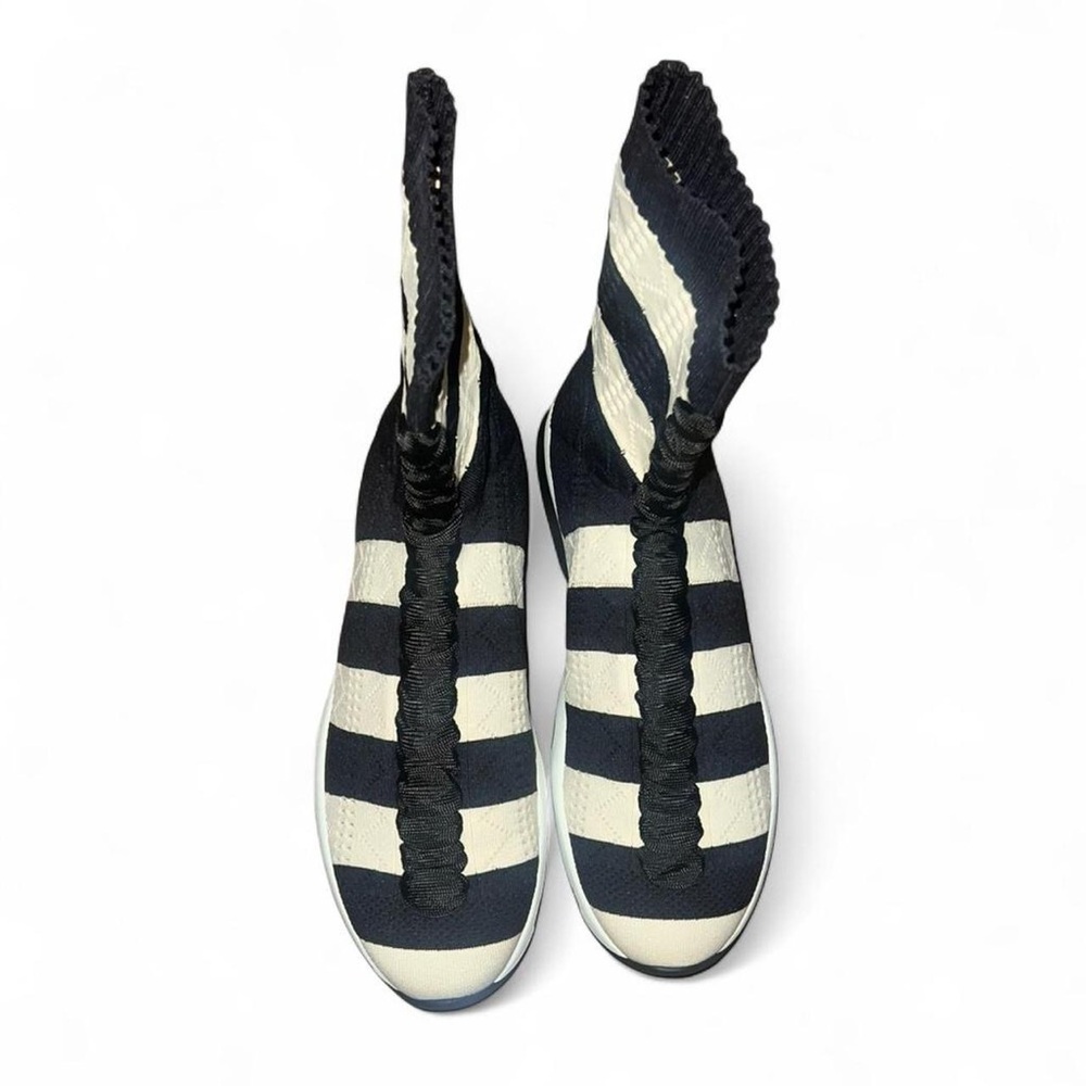 Fendi Authentic Black and white striped knitted sock sneakers. 
Size 40
